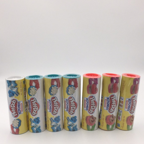 7 Play-Doh Kitchen Creations Case of Cookie Canisters in Retail Display Box - Picture 11 of 12